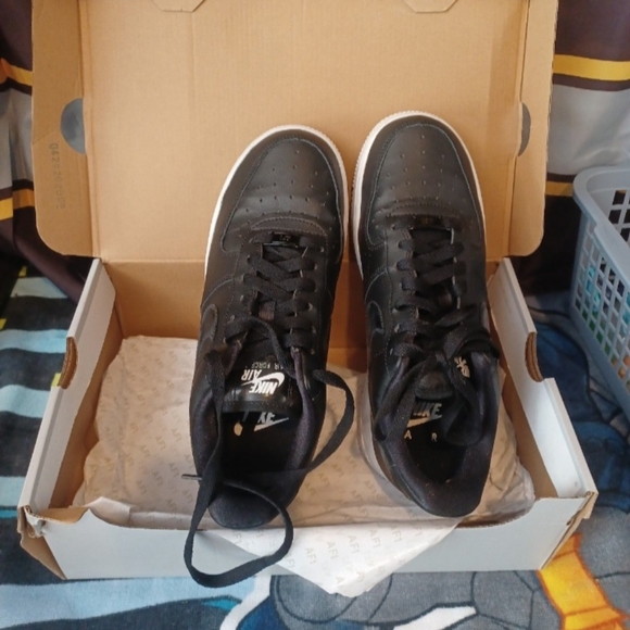 Womens AIR FORCE ONES! 8.5 - Picture 4 of 11